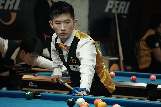 此前阿迪达 此前阿迪达